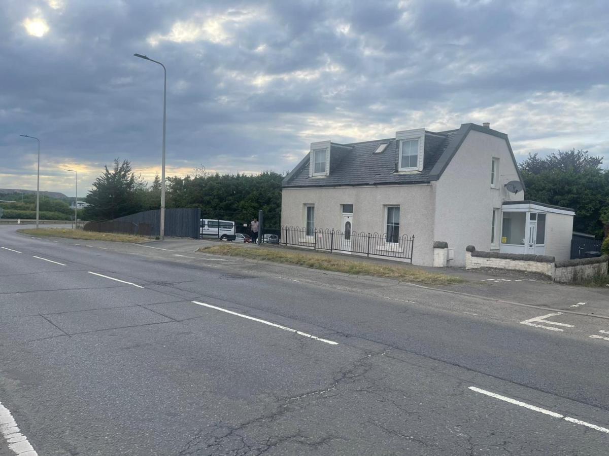 4 Bed Bungalow Near Airport EDI Eksteriør billede
