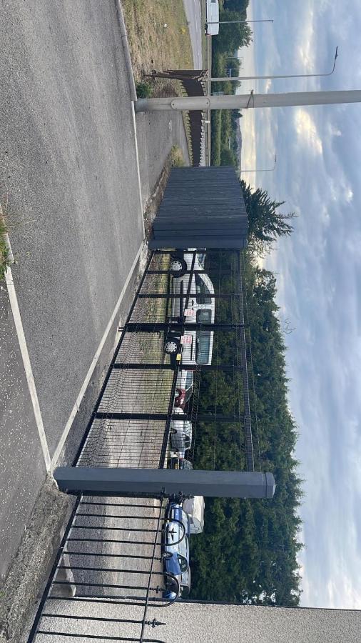 4 Bed Bungalow Near Airport EDI Eksteriør billede