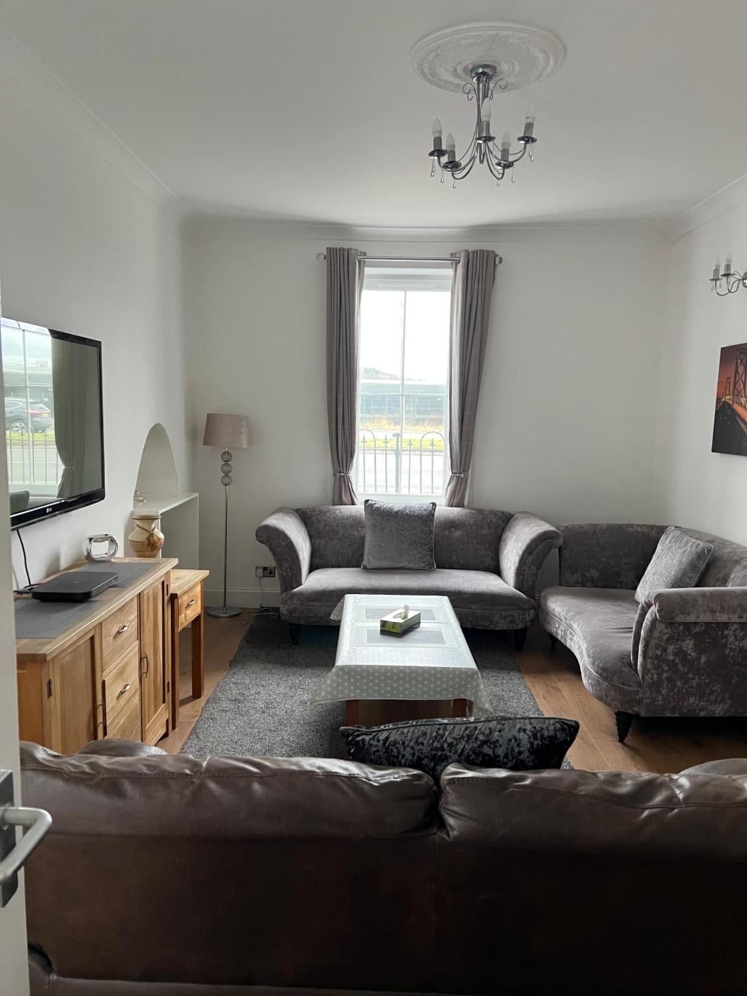 4 Bed Bungalow Near Airport EDI Eksteriør billede